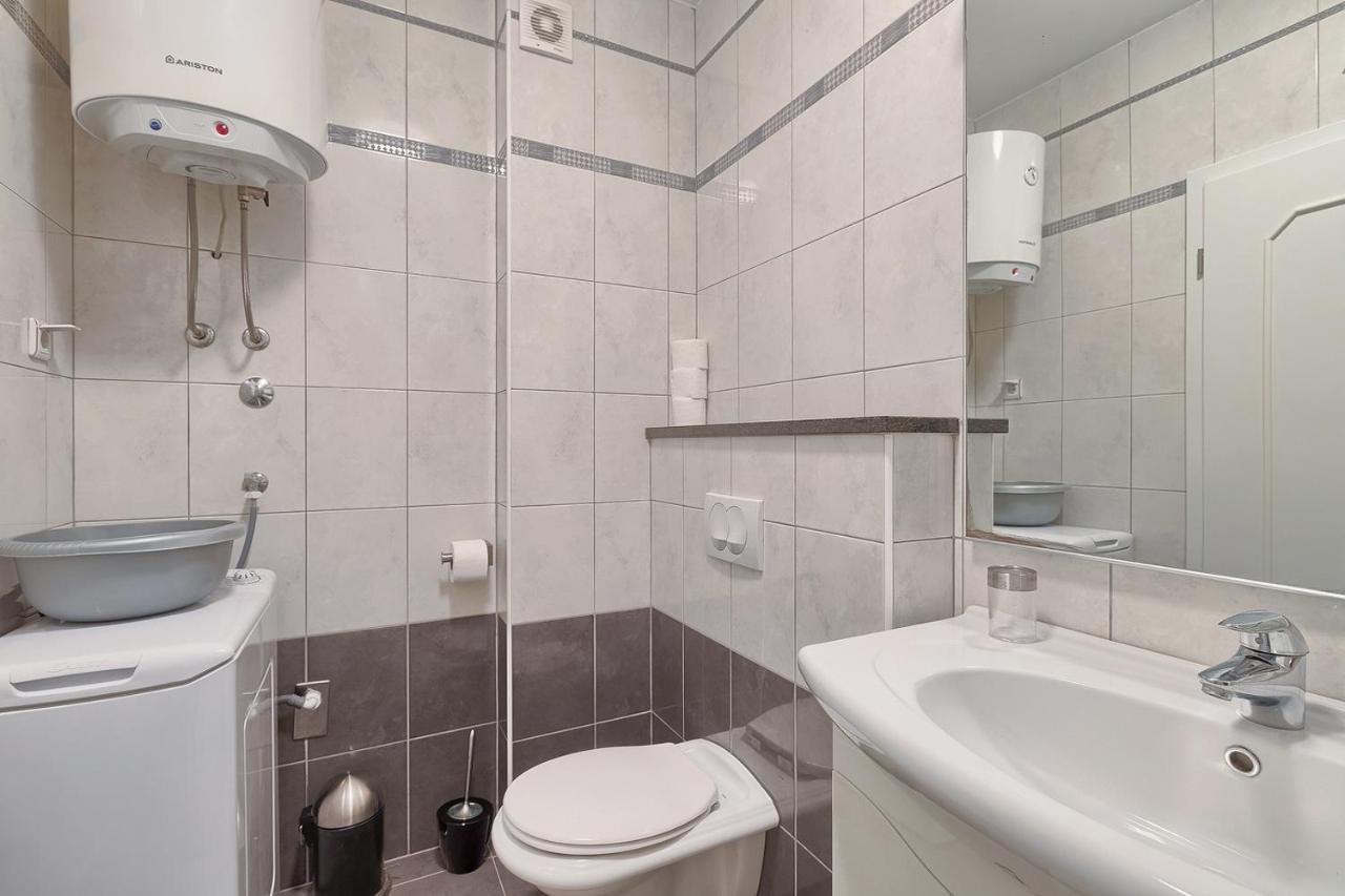 Apartmant Korina Stara Novalja Bagian luar foto